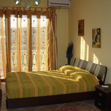 B&B Sotto Le Stelle Vacanze Бари Сардо Екстериор снимка