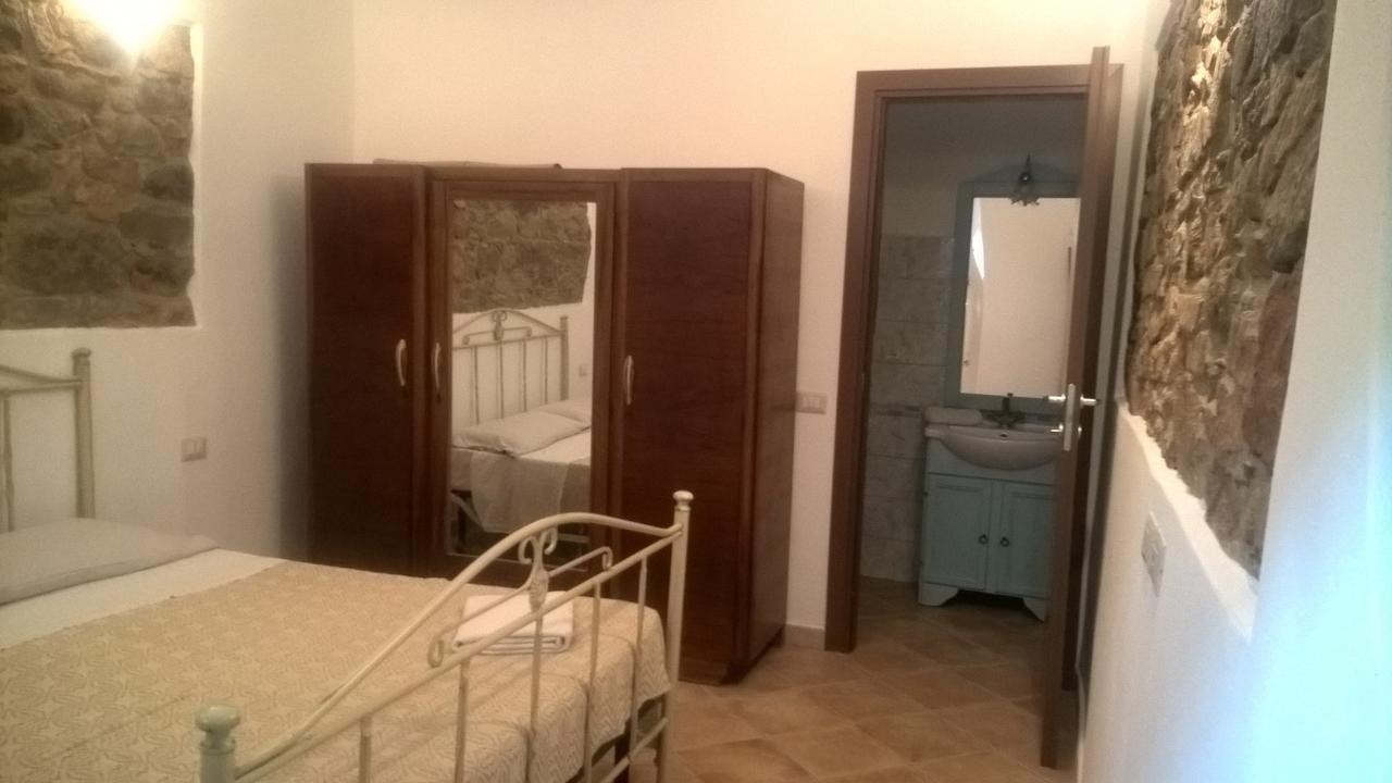 B&B Sotto Le Stelle Vacanze Бари Сардо Екстериор снимка
