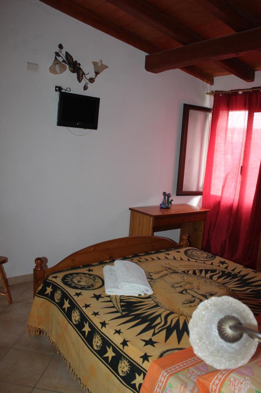 B&B Sotto Le Stelle Vacanze Бари Сардо Екстериор снимка