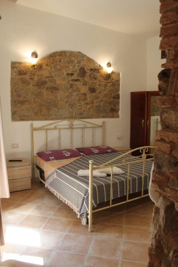 B&B Sotto Le Stelle Vacanze Бари Сардо Екстериор снимка